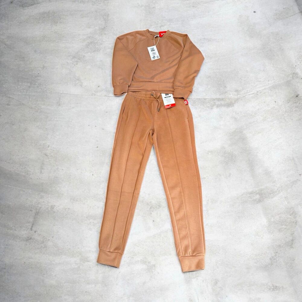 Members Mark Women’s XS Beige 2-Piece Set Sweatshirt & Jogger Pants